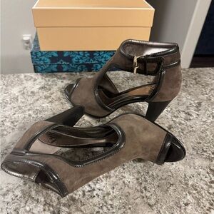 Sofft Taupe and Black Heeled Sandals